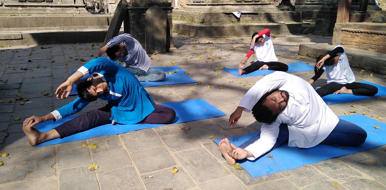 100 LEVEL YOGA TEACHER TRAINING (Foundation Course)